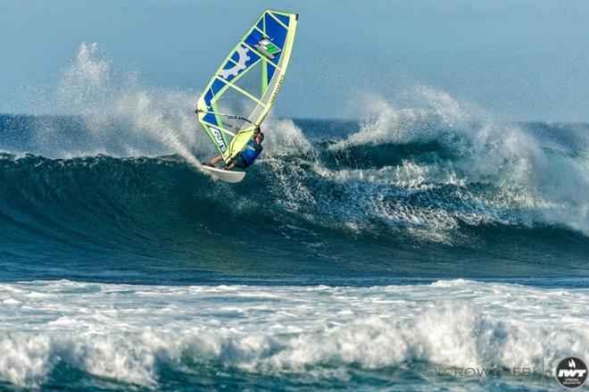 Greg Aguera missed the first round, but showed in the second why he is a Maui legend and one to watch out for – Aloha Classic ©  Si Crowther / IWT
